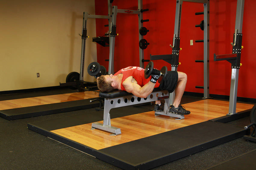 Écarté incliné haltère - position finale