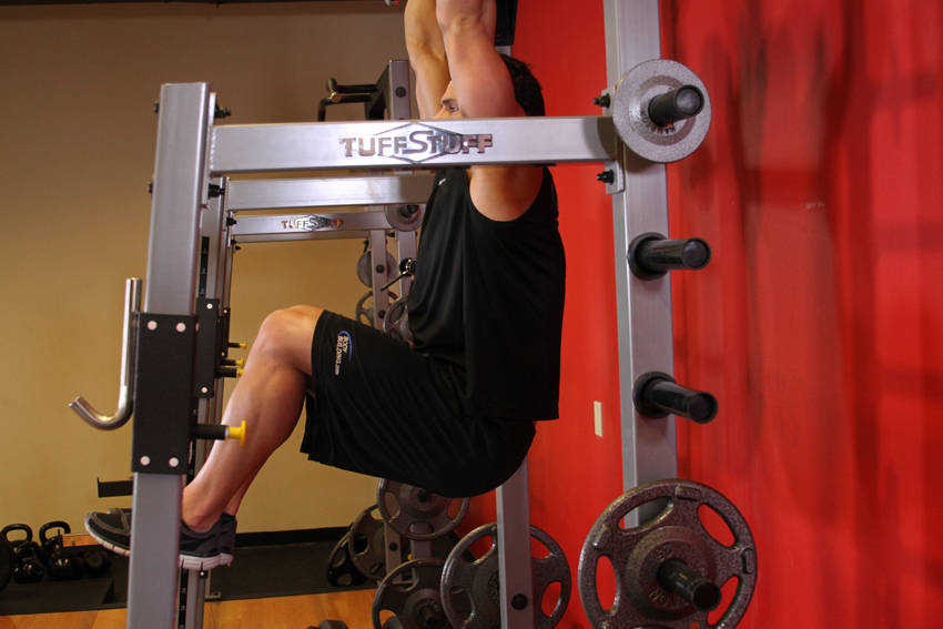 Relevé de jambes barre fixe - position finale